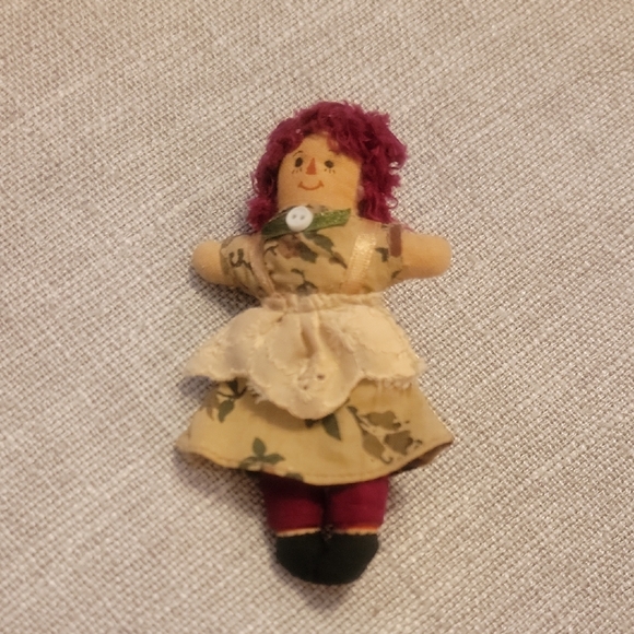 Vintage Raggedy Ann Doll Pin with Floral Dress and Red Hair - Picture 1 of 5